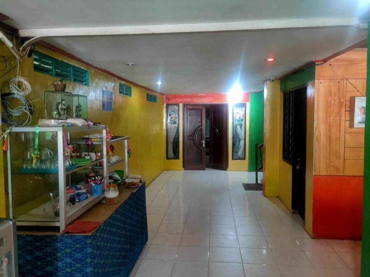 Oyo 90041 Hotel Sinar Lumayan Syariah Balikpapan (Borneo) Exterior foto